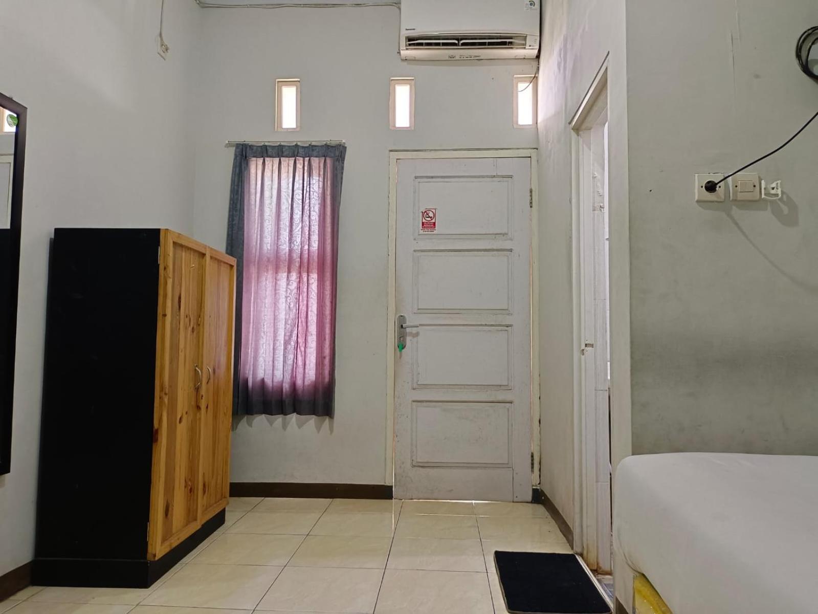 Oemah Jawa Guesthouse Jembel Eksteriør billede